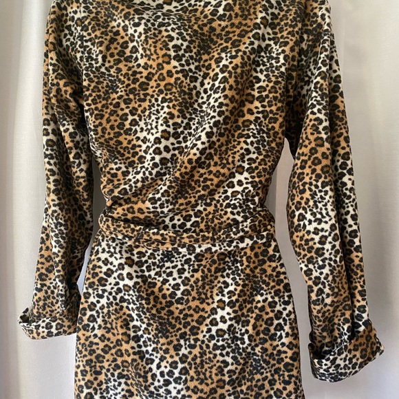 Sexy Leopard Robe - Picture 3 of 5